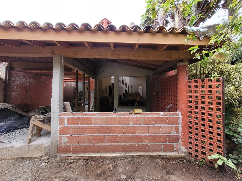 Obra na Barra do Sahy antes da reforma